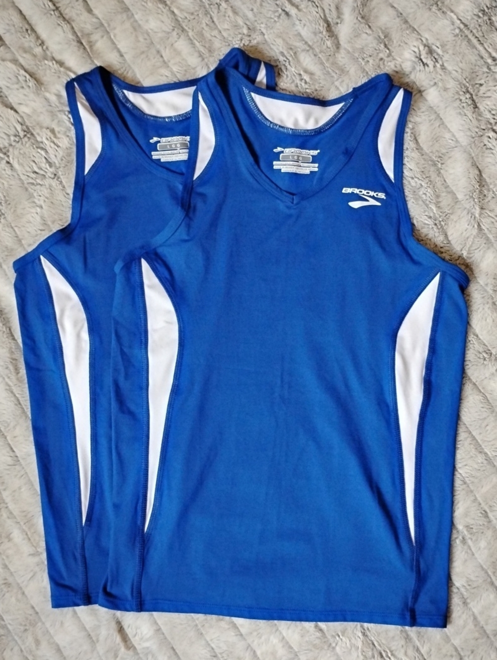 NEW: 2 Brooks Running Tanks Royal Blue Tank Tops with White Panels